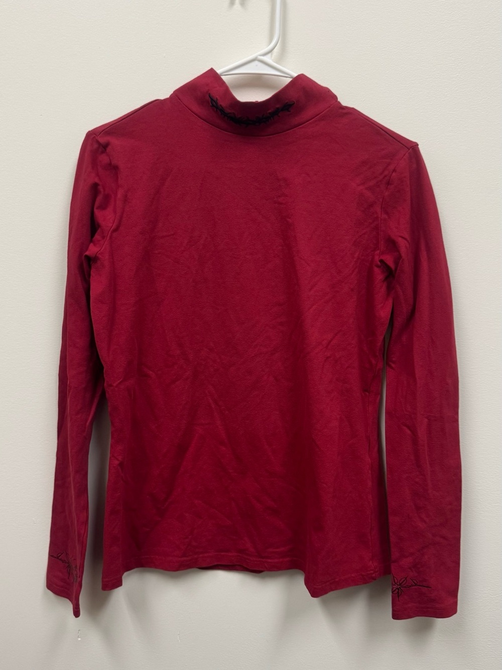 Mary Wyatt Barbwire turtle neck